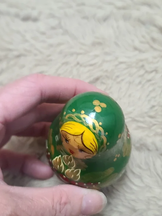 Green Russian Matryoshka Doll Holiday Decor, Set Of 4 Nesting Dolls - Picture 7 of 8